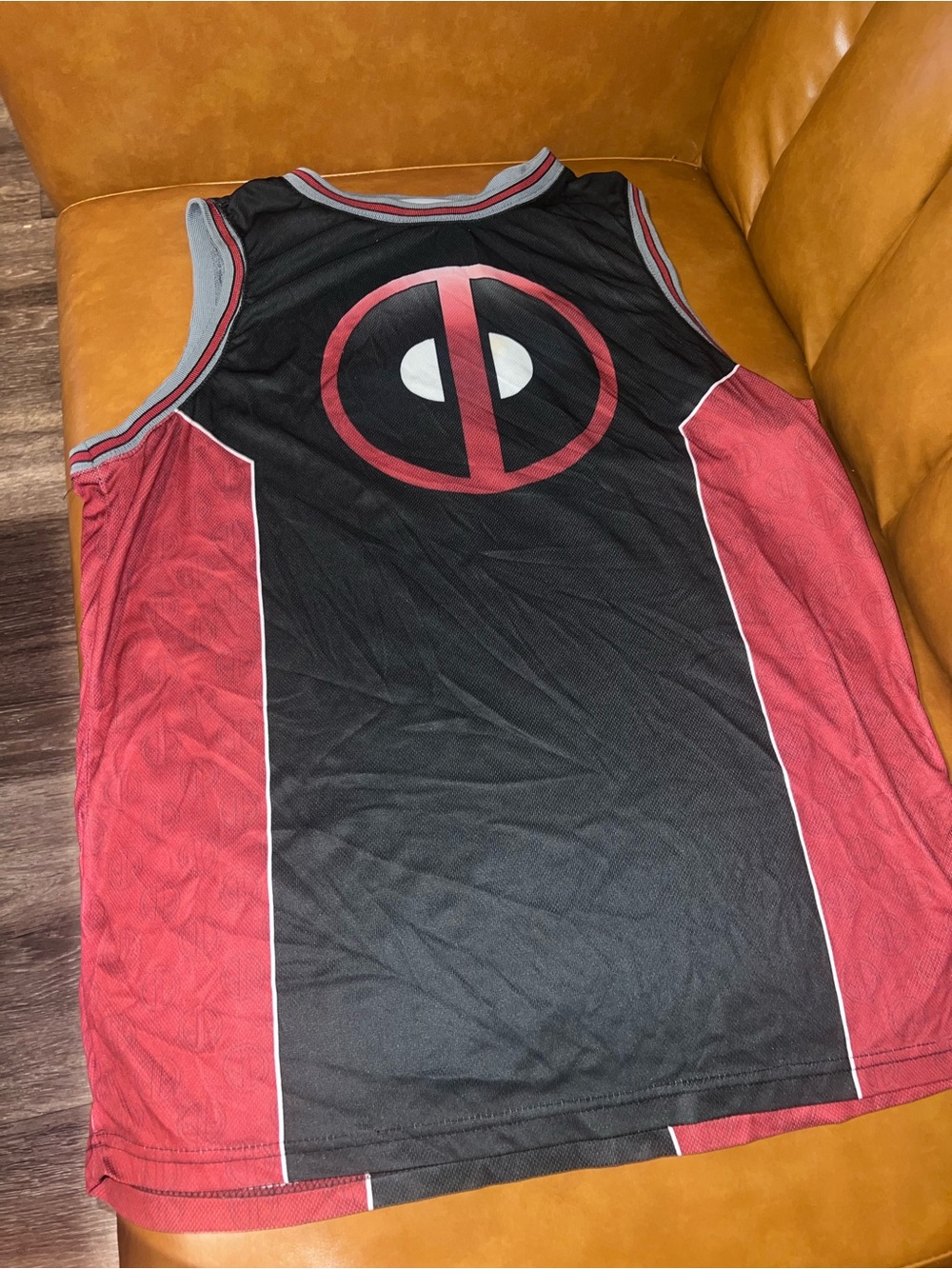 Marvel Deadpool Basketball Jersey men’s size Large